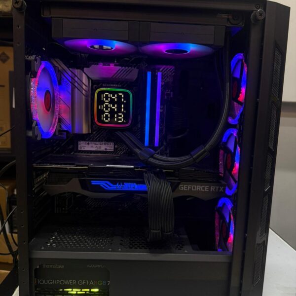 USED PC|  RTX 3070 TI & I7 11700K & 32GB RAM